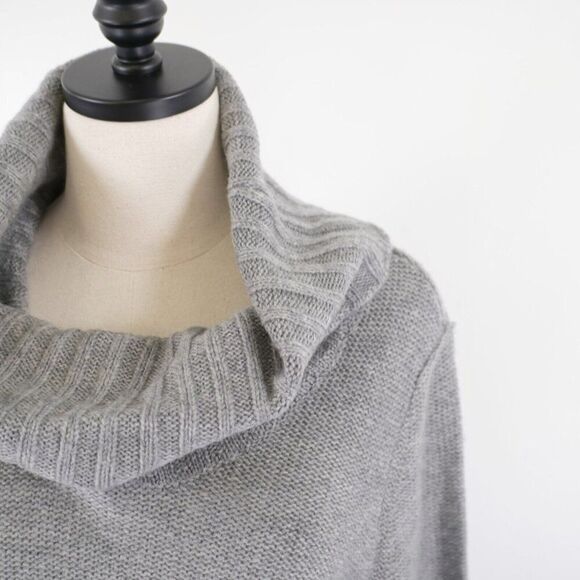 Saks Fifth‎ Avenue Gray Cowl Rolled Neck Large Flutter Sleeve Sweater Pullover - Picture 3 of 8